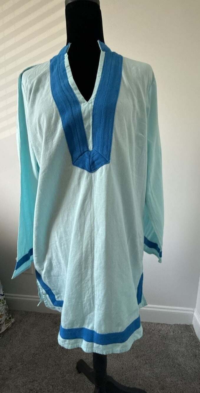 Buckhead Betties Clearwater Piper Tunic Size Large
